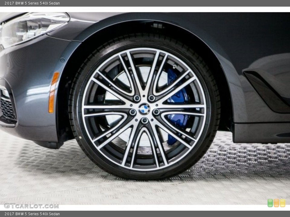 2017 BMW 5 Series 540i Sedan Wheel and Tire Photo #119989611