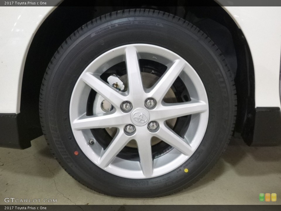 2017 Toyota Prius c One Wheel and Tire Photo #120206849