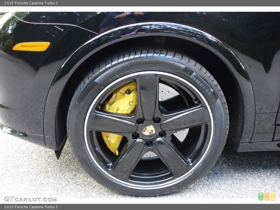 2016 Porsche Cayenne Turbo S Wheel and Tire Photo #120347161