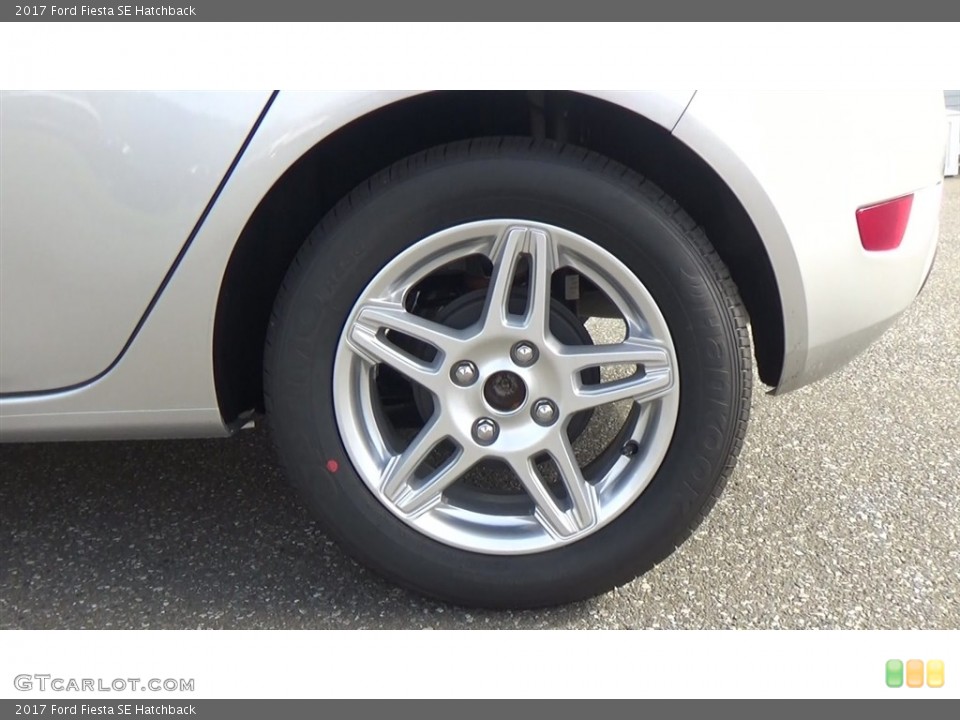 2017 Ford Fiesta SE Hatchback Wheel and Tire Photo #120460421