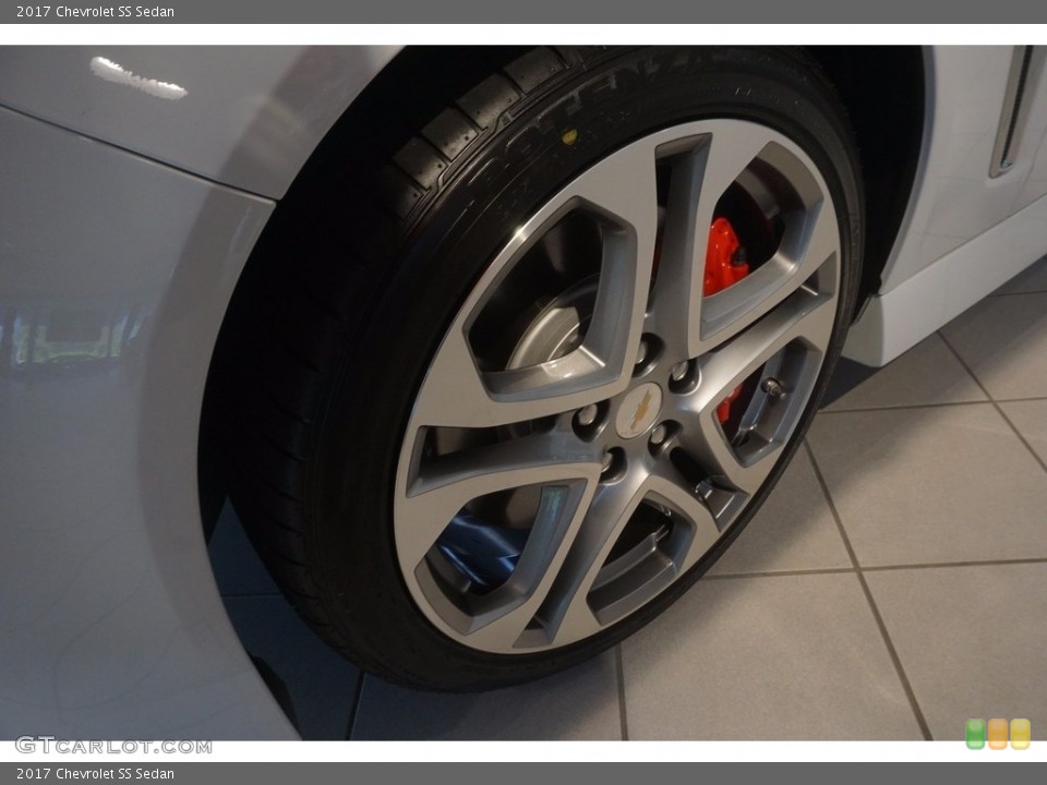2017 Chevrolet SS Sedan Wheel and Tire Photo #120502330