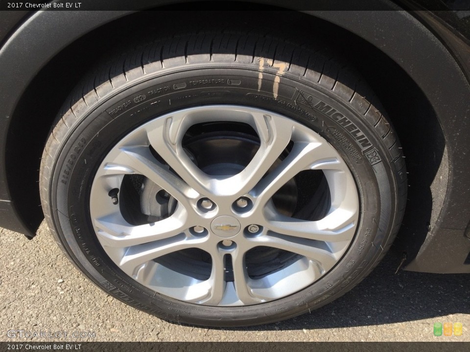 2017 Chevrolet Bolt EV LT Wheel and Tire Photo #120583160