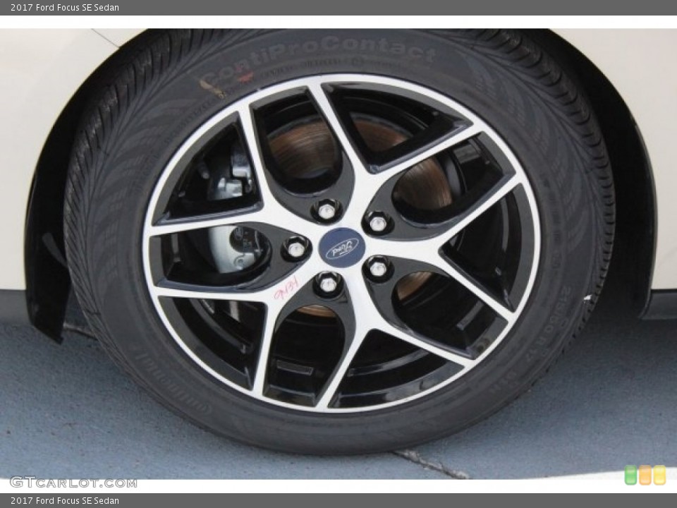 2017 Ford Focus SE Sedan Wheel and Tire Photo #121128294