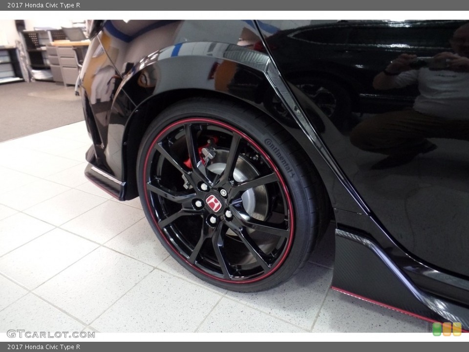 2017 Honda Civic Type R Wheel and Tire Photo #121231663