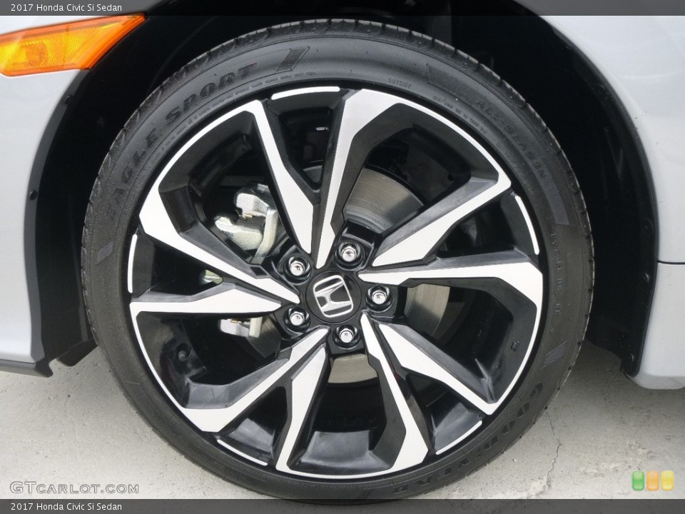 2017 Honda Civic Si Sedan Wheel and Tire Photo #121354364