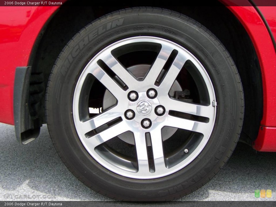 2006 Dodge Charger R/T Daytona Wheel and Tire Photo #12156229