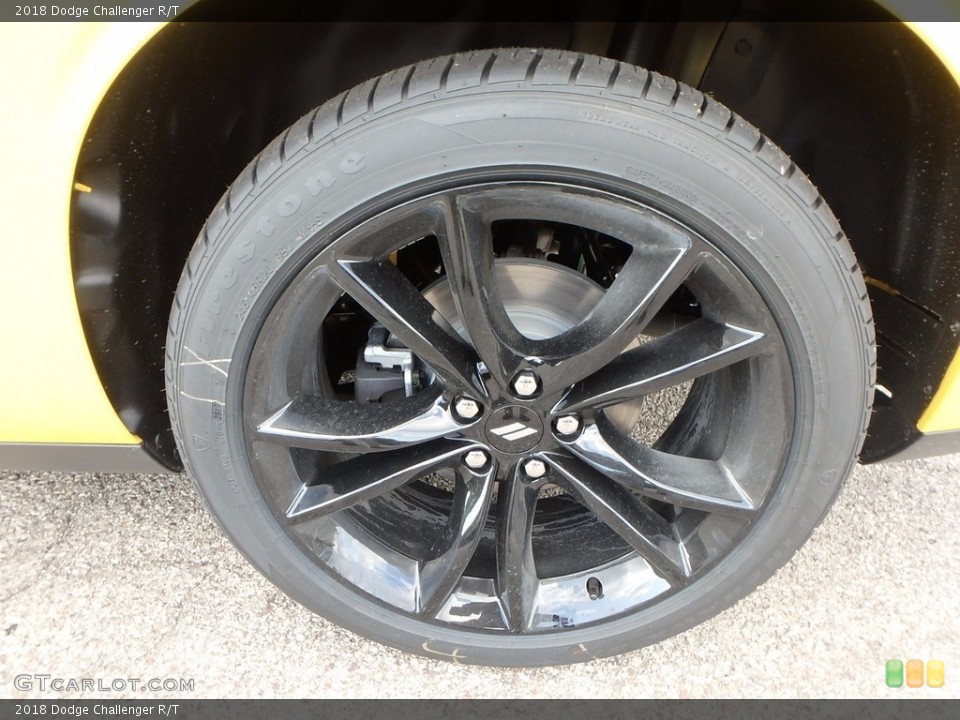 2018 Dodge Challenger R/T Wheel and Tire Photo #122497172