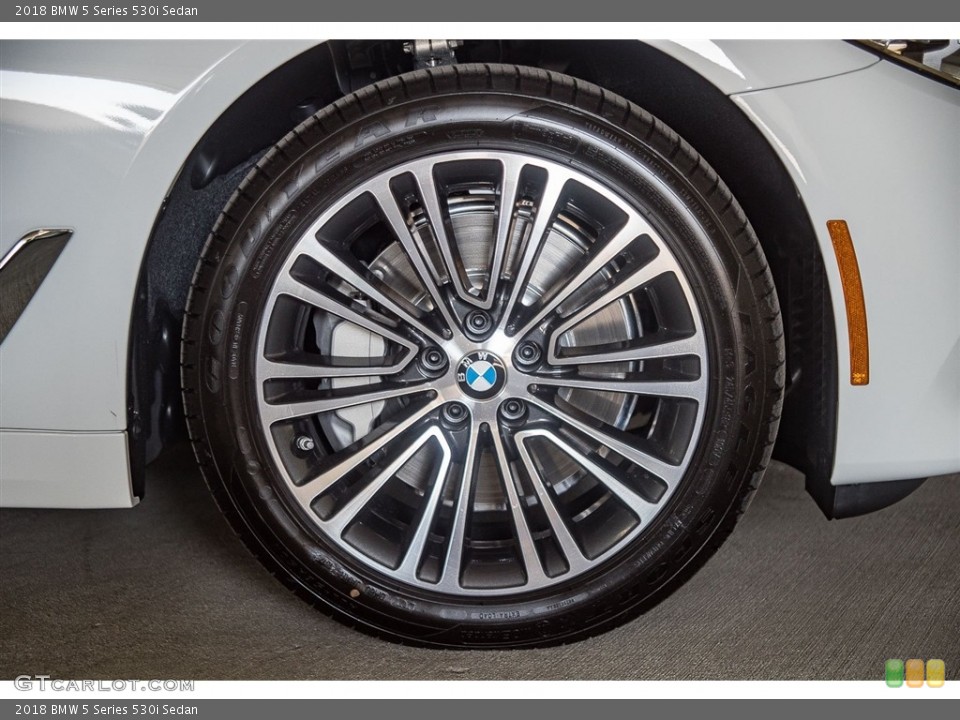 2018 BMW 5 Series 530i Sedan Wheel and Tire Photo #122712980