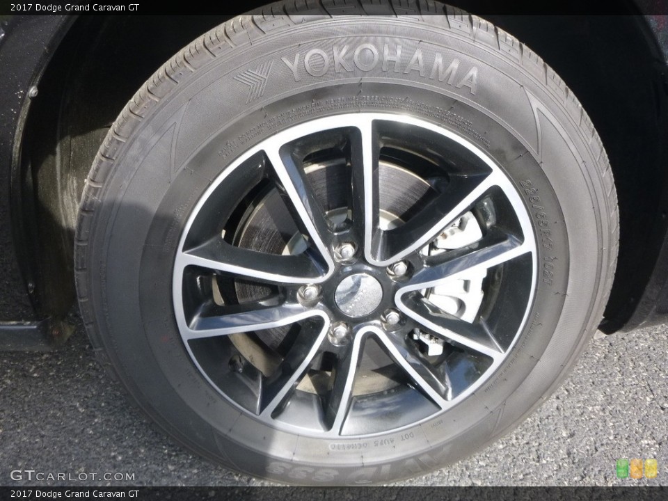 2017 Dodge Grand Caravan GT Wheel and Tire Photo #123845238