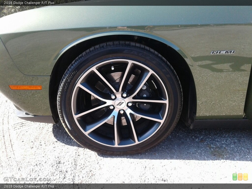2018 Dodge Challenger R/T Plus Wheel and Tire Photo #123915740