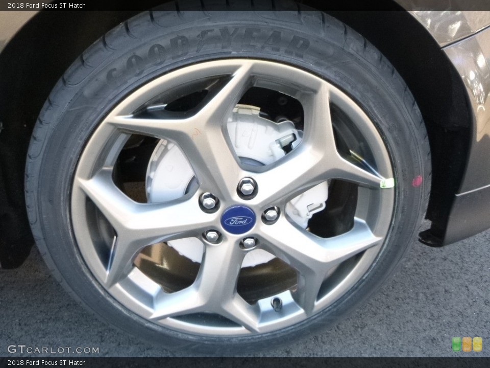 2018 Ford Focus ST Hatch Wheel and Tire Photo #124132071