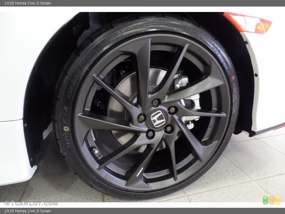 2018 Honda Civic Si Sedan Wheel and Tire Photo #124276149