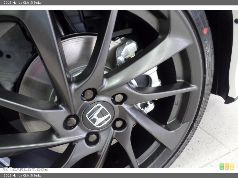 2018 Honda Civic Si Sedan Wheel and Tire Photo #124276164