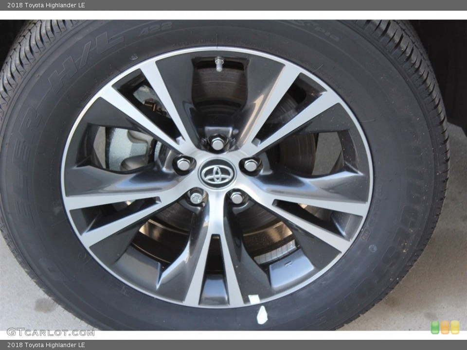 2018 Toyota Highlander LE Wheel and Tire Photo #124344527