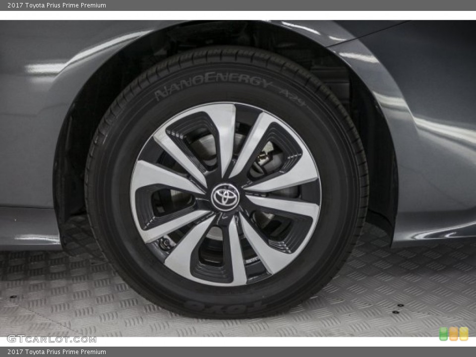 2017 Toyota Prius Prime Premium Wheel and Tire Photo #124900745
