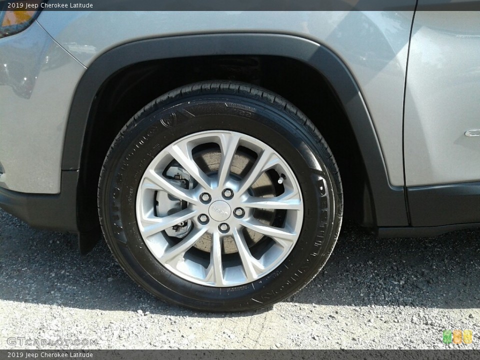 2019 Jeep Cherokee Latitude Wheel and Tire Photo #125738166