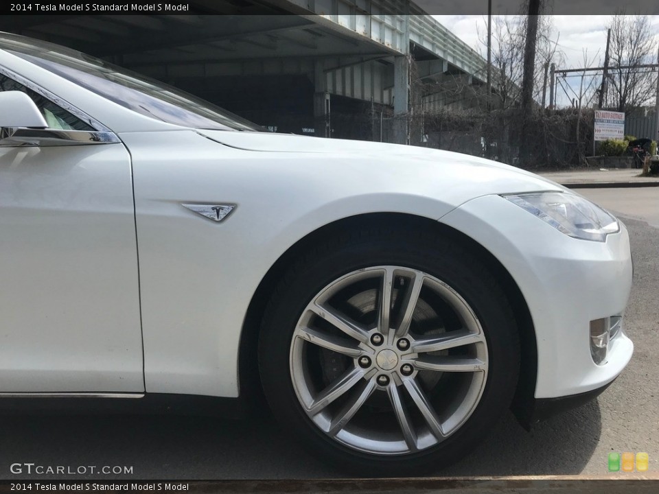 2014 Tesla Model S  Wheel and Tire Photo #126898080