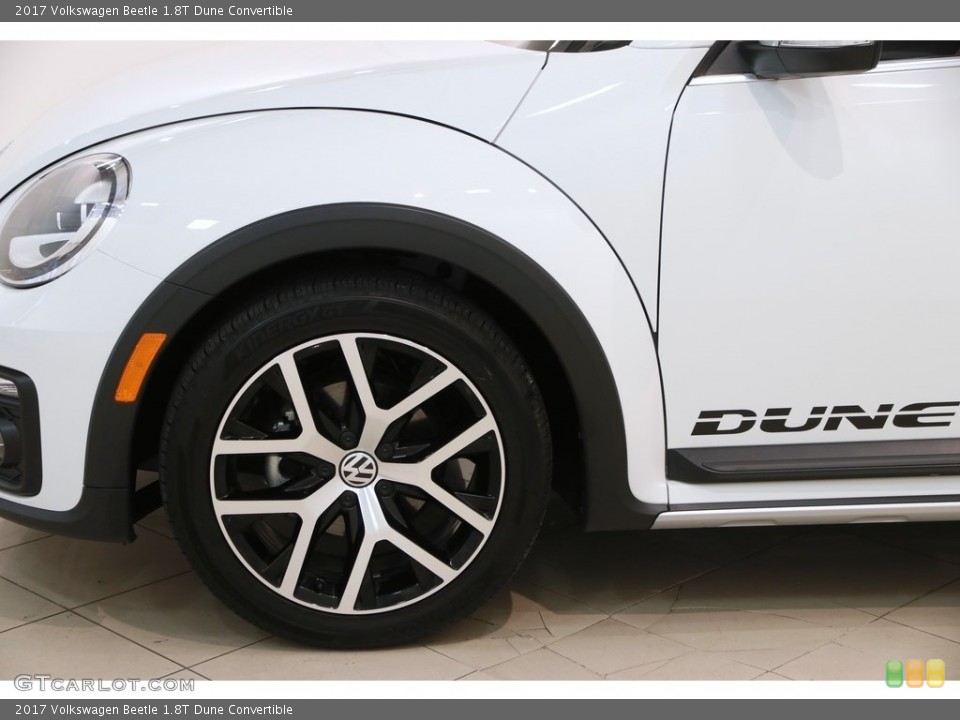 2017 Volkswagen Beetle 1.8T Dune Convertible Wheel and Tire Photo #127382063