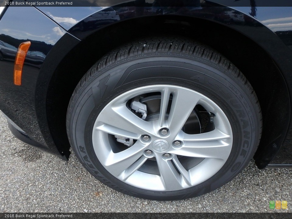 2018 Buick Regal Sportback Preferred Wheel and Tire Photo #128010673