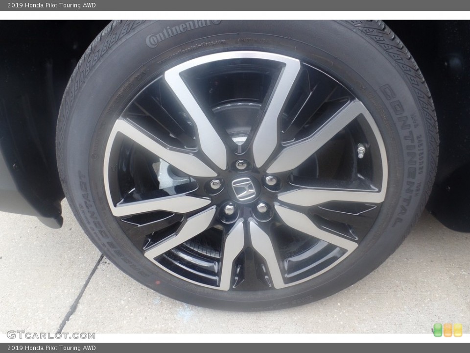 2019 Honda Pilot Touring AWD Wheel and Tire Photo #128717921