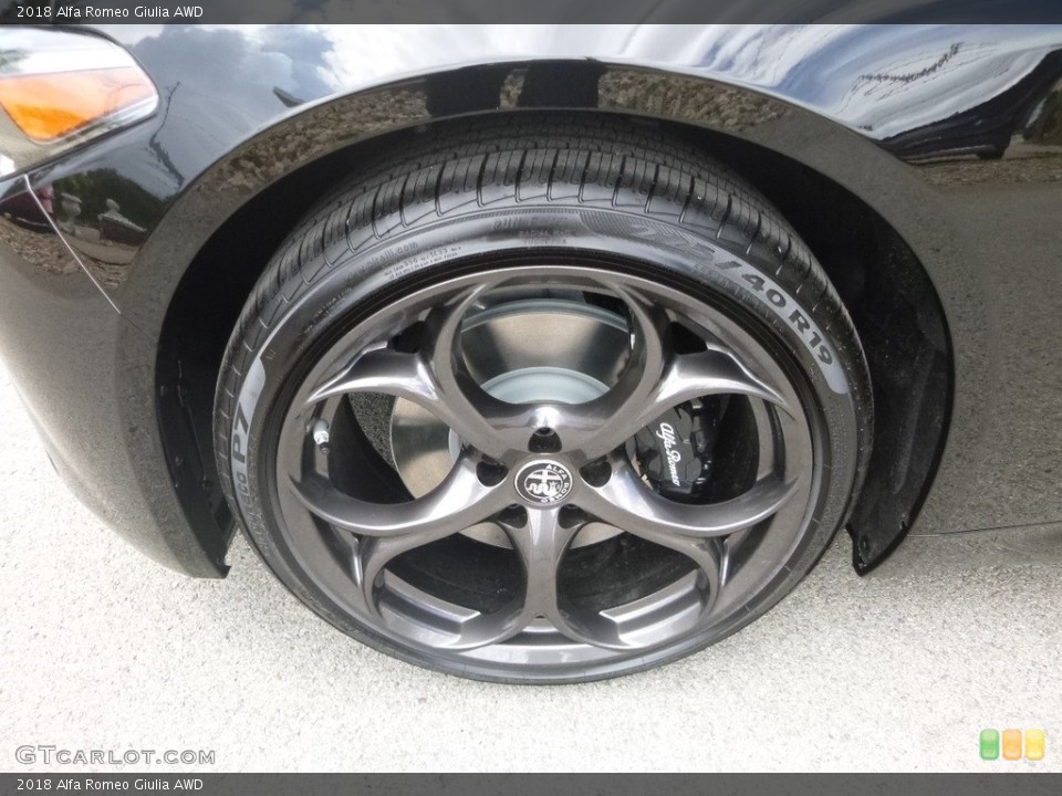 2018 Alfa Romeo Giulia AWD Wheel and Tire Photo #128802030