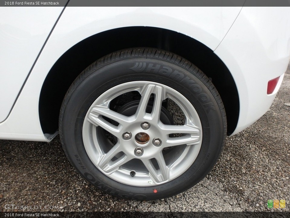 2018 Ford Fiesta SE Hatchback Wheel and Tire Photo #128832809