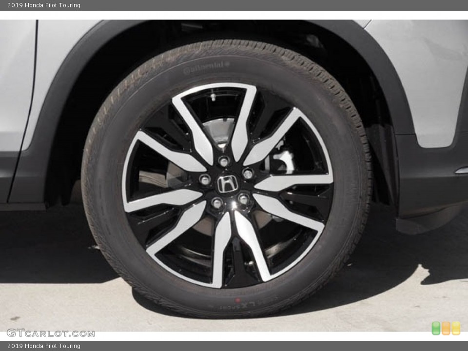2019 Honda Pilot Touring Wheel and Tire Photo #128858598