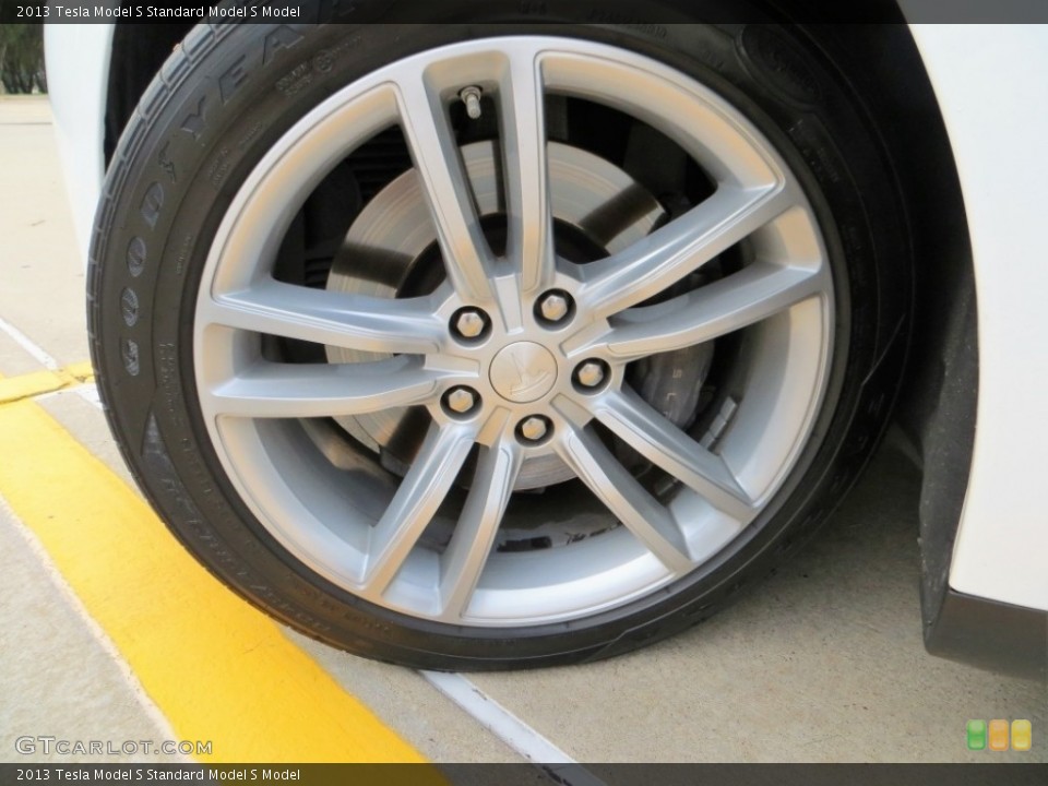 2013 Tesla Model S  Wheel and Tire Photo #129089703