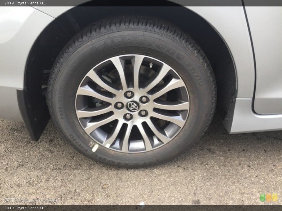 2019 Toyota Sienna XLE Wheel and Tire Photo #129139215