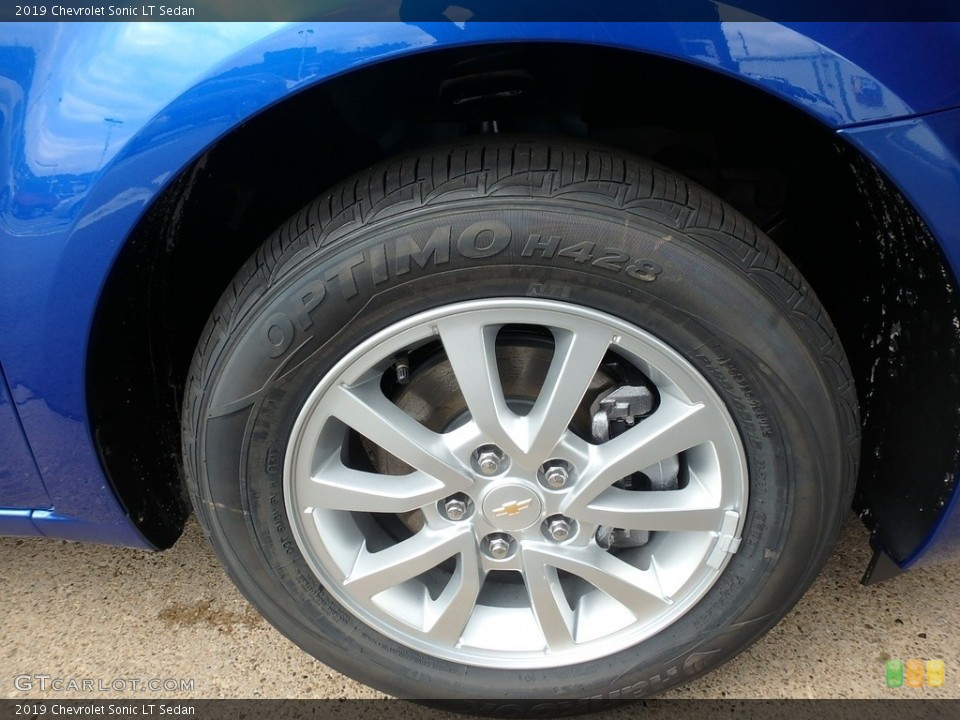 2019 Chevrolet Sonic LT Sedan Wheel and Tire Photo #129263232