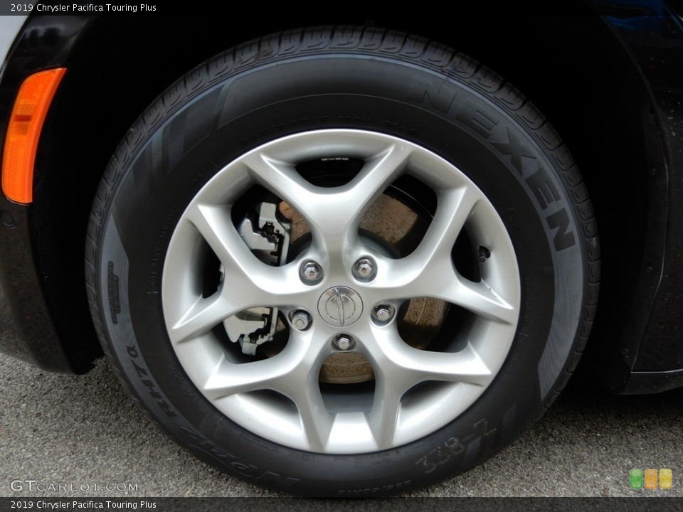 2019 Chrysler Pacifica Touring Plus Wheel and Tire Photo #129569631