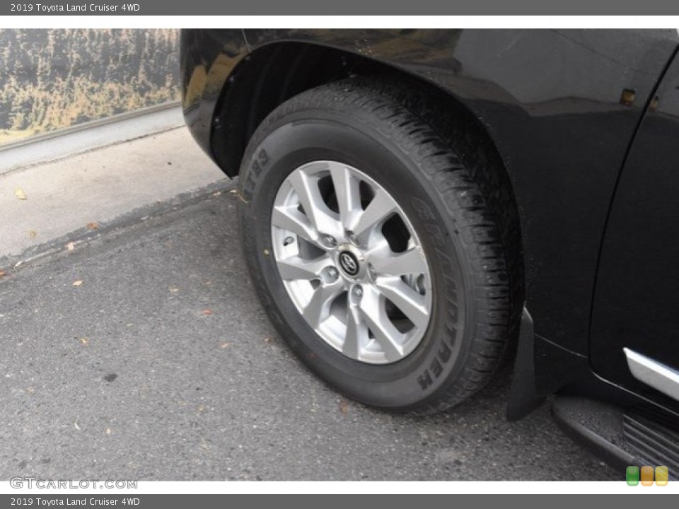 2019 Toyota Land Cruiser 4WD Wheel and Tire Photo #129582396