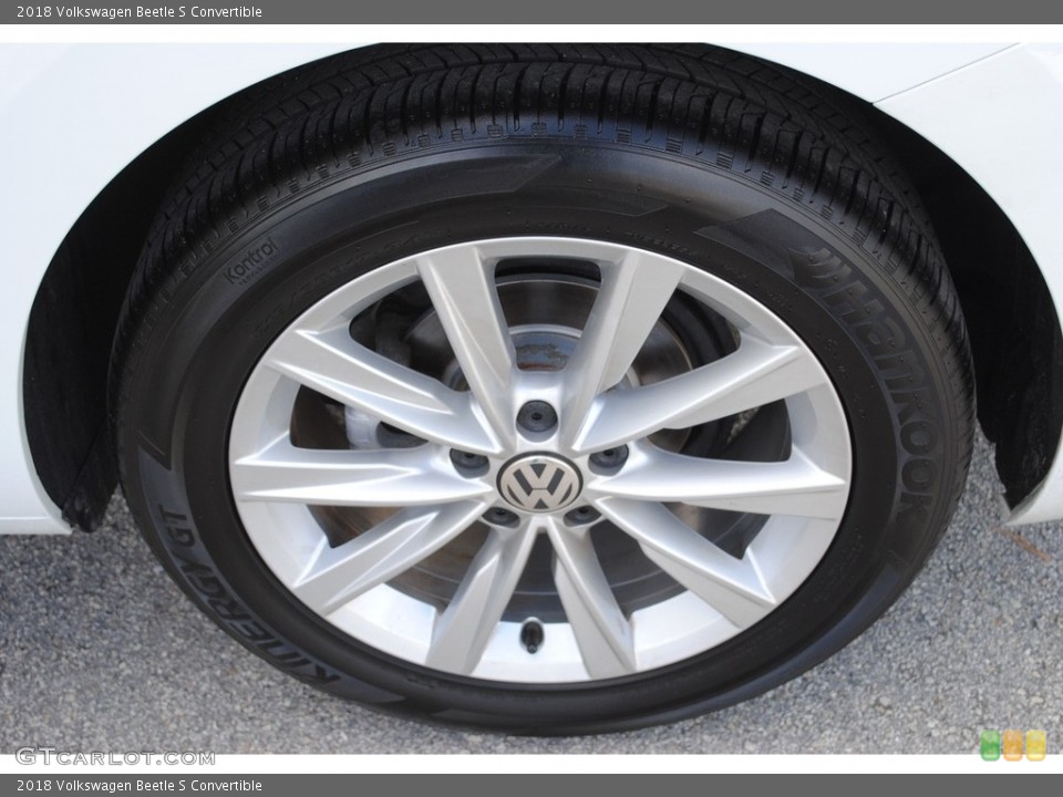 2018 Volkswagen Beetle S Convertible Wheel and Tire Photo #129652180