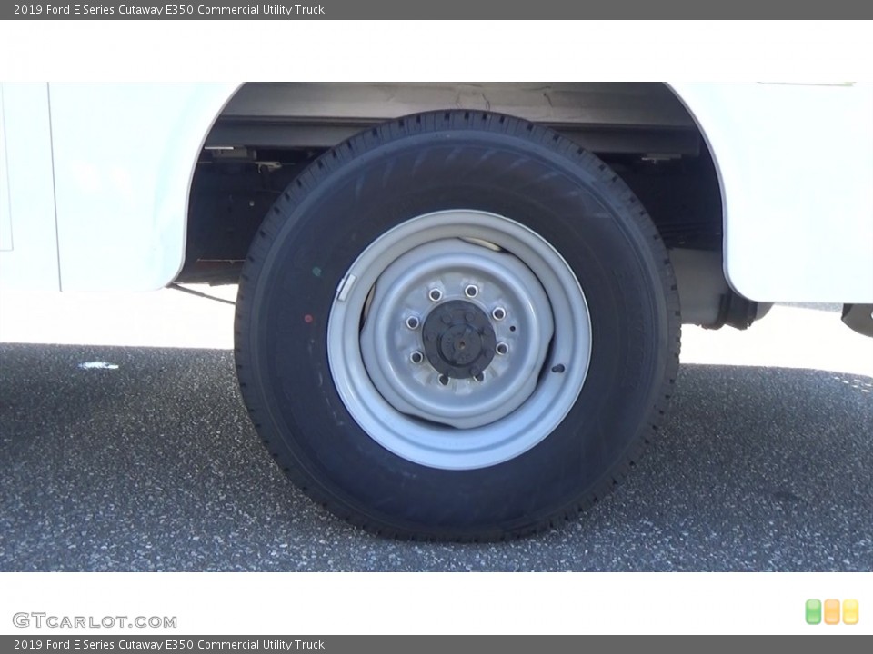 2019 Ford E Series Cutaway E350 Commercial Utility Truck Wheel and Tire Photo #129671965