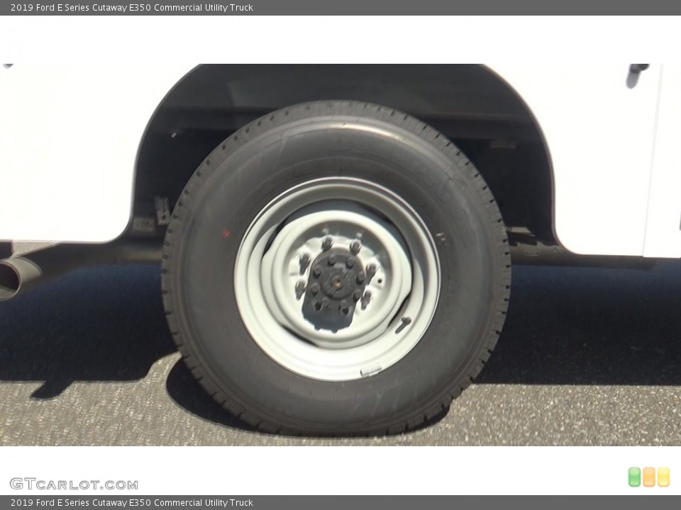 2019 Ford E Series Cutaway E350 Commercial Utility Truck Wheel and Tire Photo #129672007