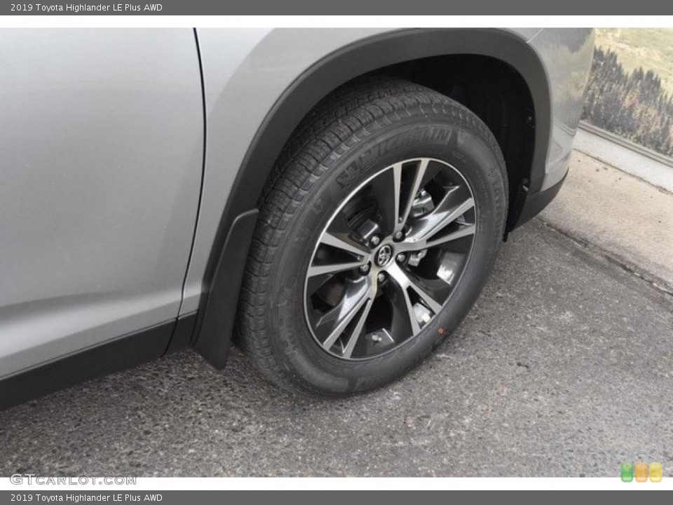 2019 Toyota Highlander LE Plus AWD Wheel and Tire Photo #129733153