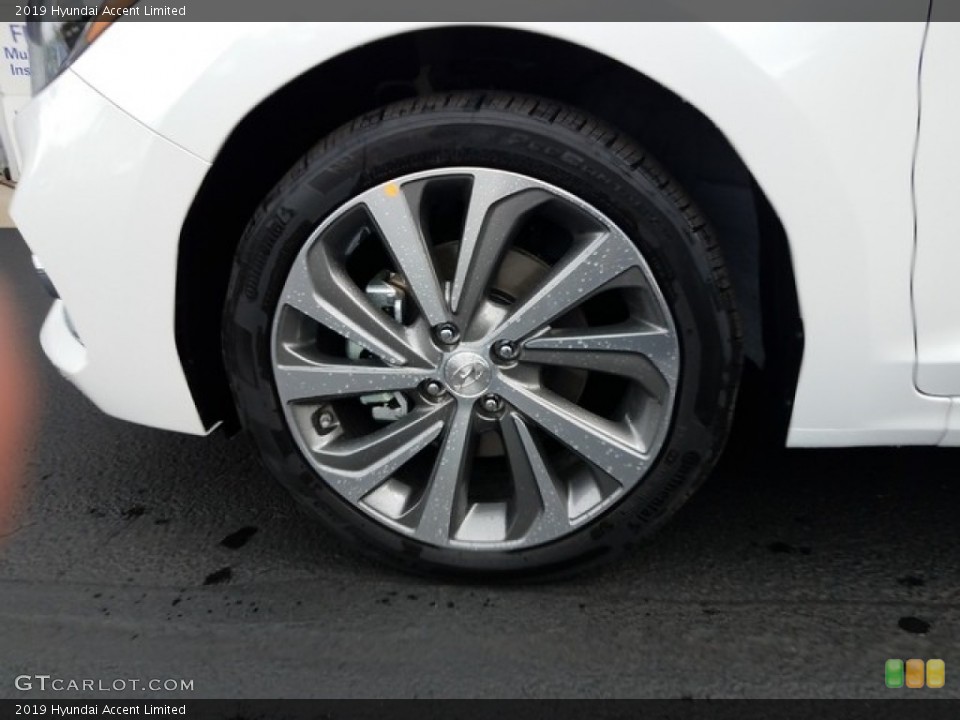2019 Hyundai Accent Limited Wheel and Tire Photo #129735103