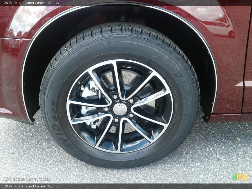 2019 Dodge Grand Caravan Wheels and Tires