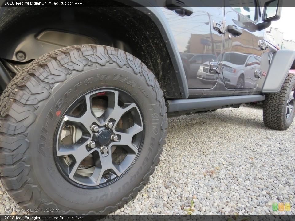 2018 Jeep Wrangler Unlimited Rubicon 4x4 Wheel and Tire Photo #129768419