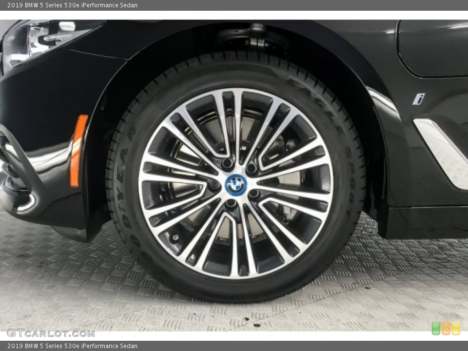 2019 BMW 5 Series 530e iPerformance Sedan Wheel and Tire Photo #129861205