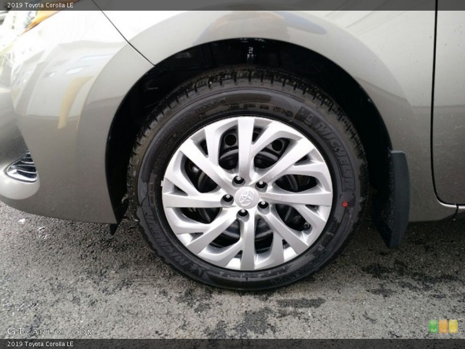 2019 Toyota Corolla LE Wheel and Tire Photo #130111344