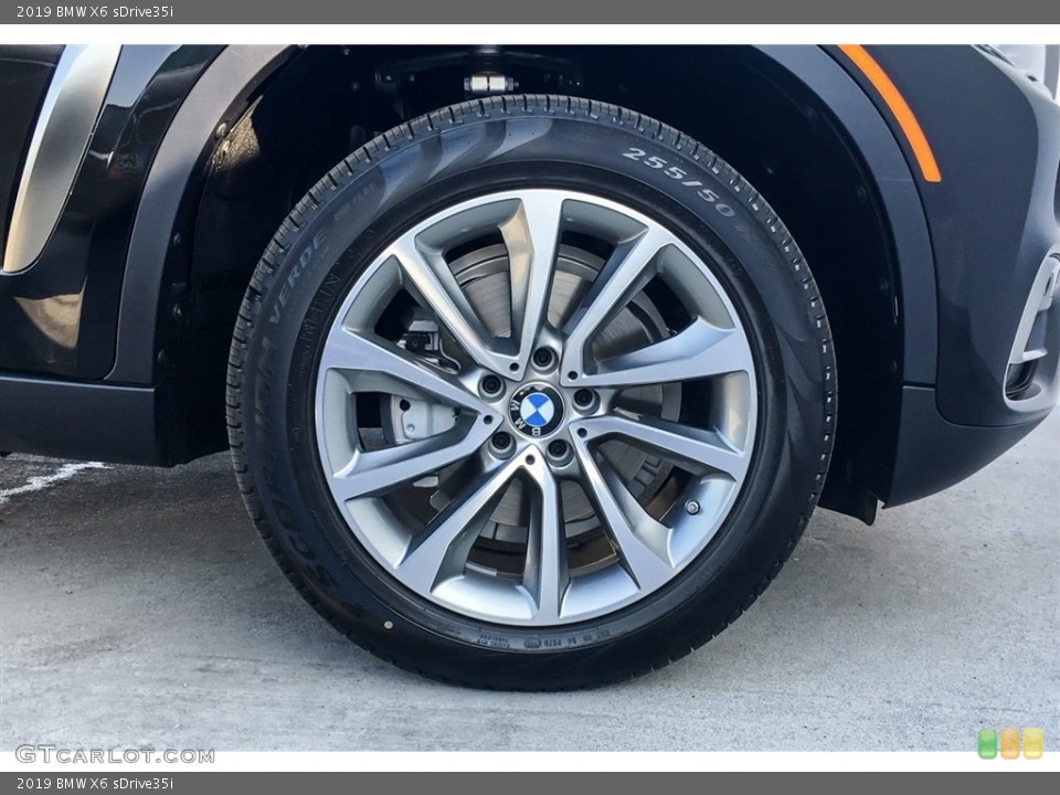 2019 BMW X6 sDrive35i Wheel and Tire Photo #130169445