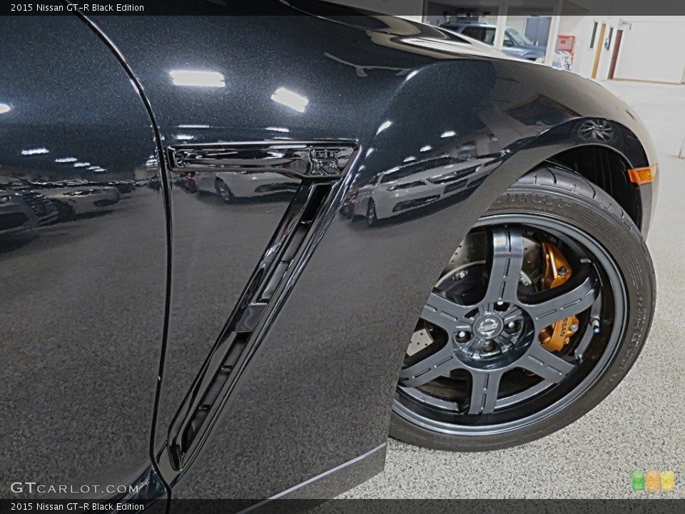 2015 Nissan GT-R Black Edition Wheel and Tire Photo #130205224