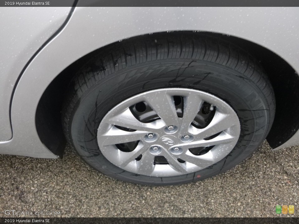 2019 Hyundai Elantra Wheels and Tires