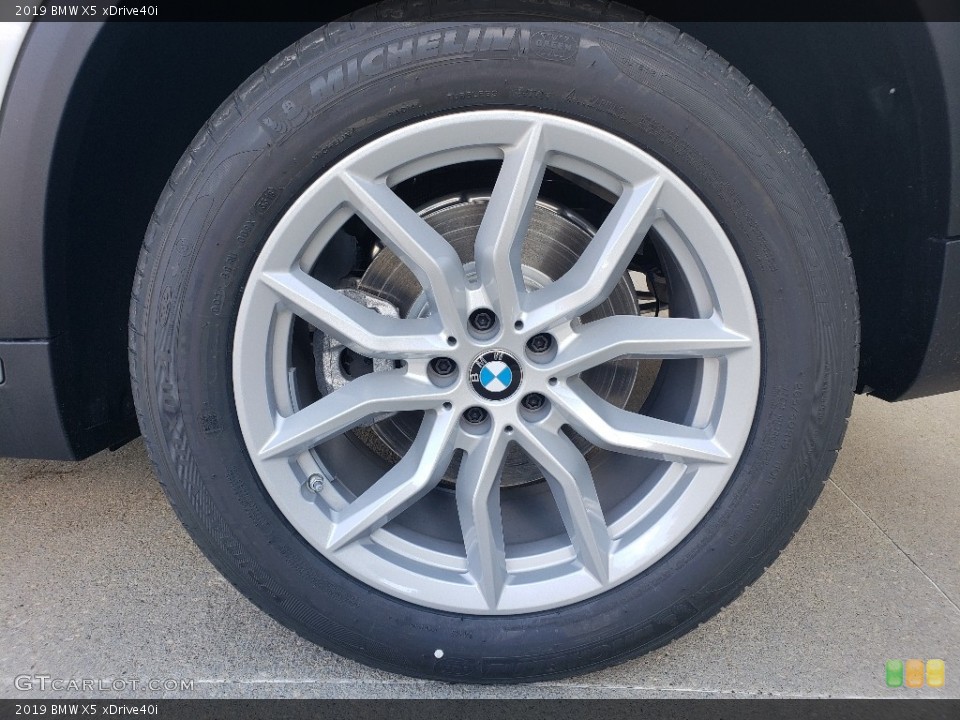 2019 BMW X5 xDrive40i Wheel and Tire Photo #130340686