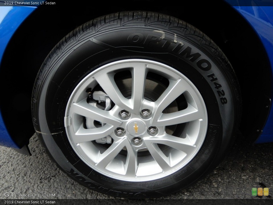2019 Chevrolet Sonic LT Sedan Wheel and Tire Photo #130450076