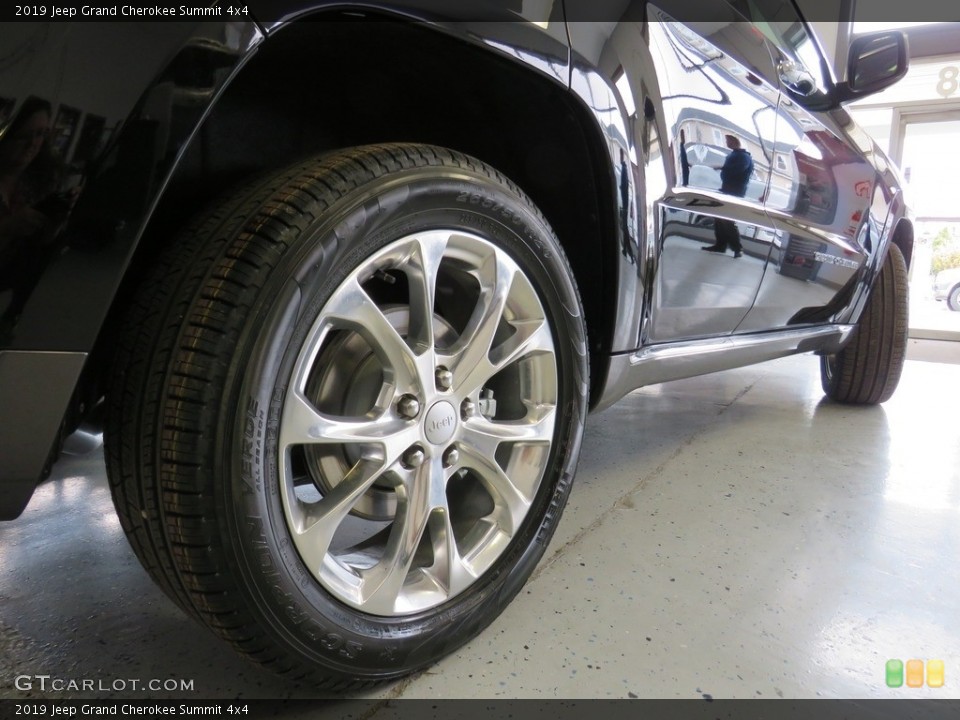 2019 Jeep Grand Cherokee Summit 4x4 Wheel and Tire Photo #130530043