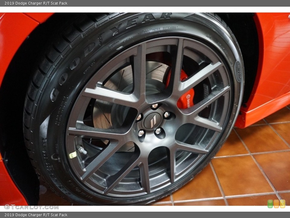 2019 Dodge Charger R/T Scat Pack Wheel and Tire Photo #130596981