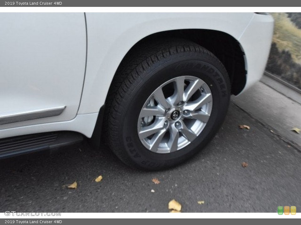 2019 Toyota Land Cruiser Wheels and Tires