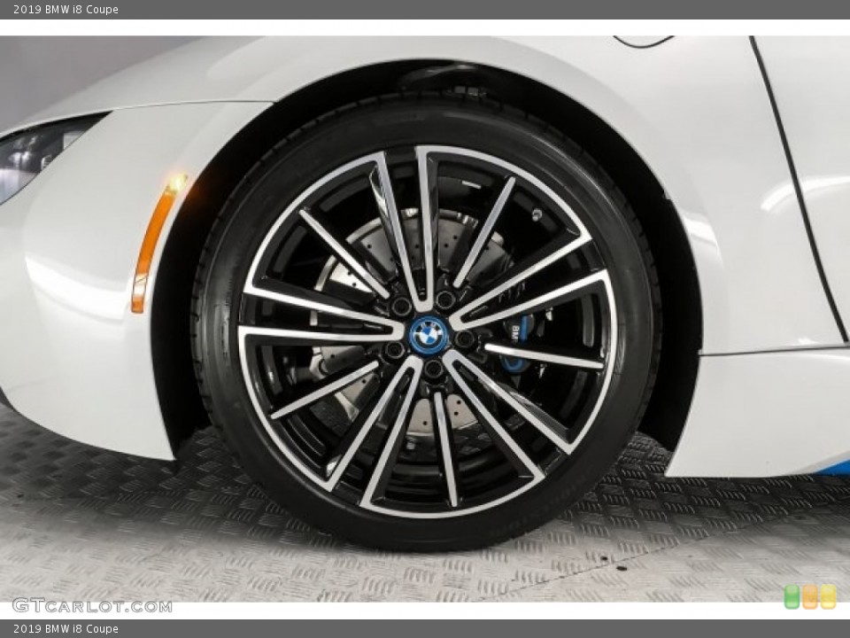 2019 BMW i8 Wheels and Tires